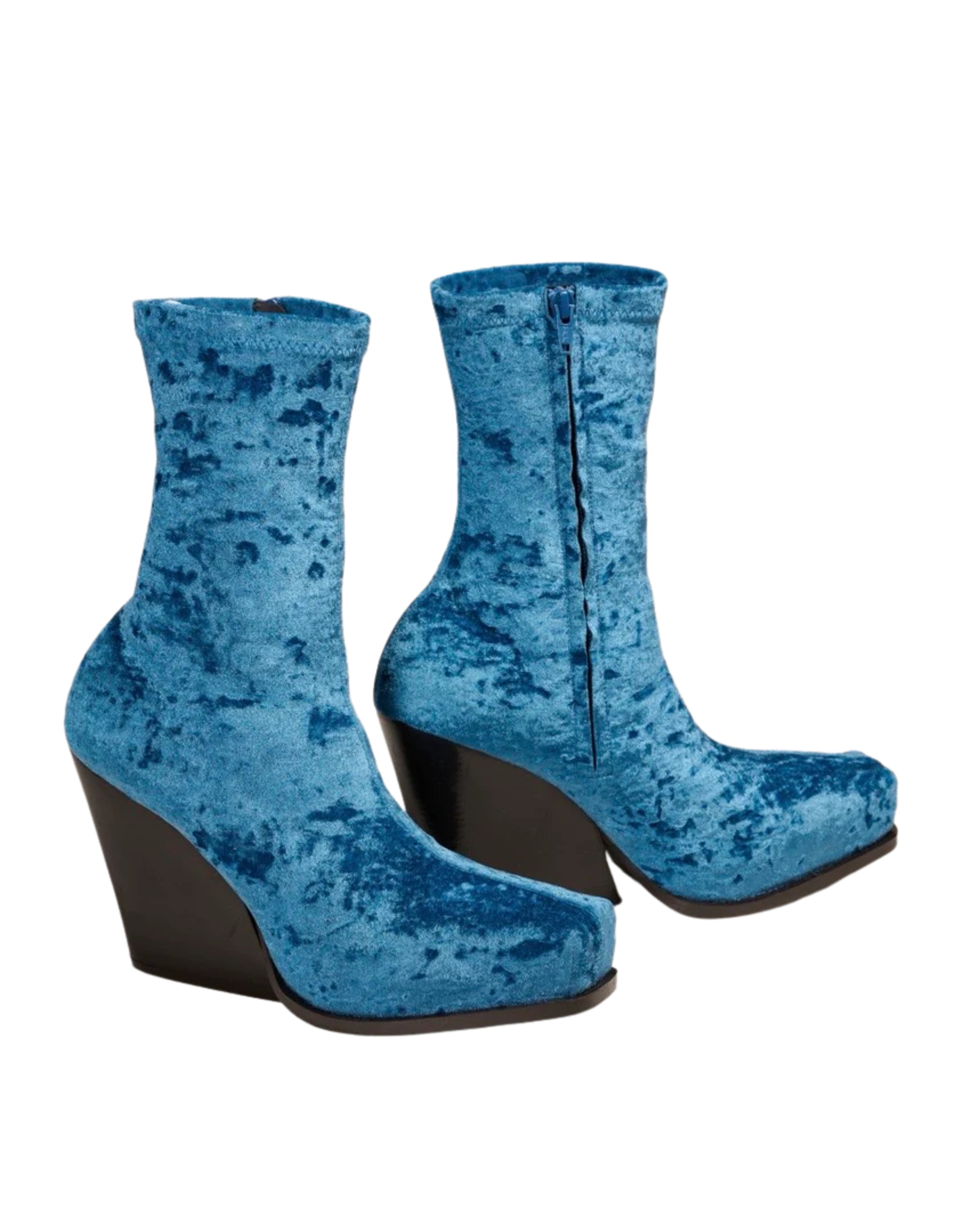 Fall 2022 Runway Stella McCartney Booties