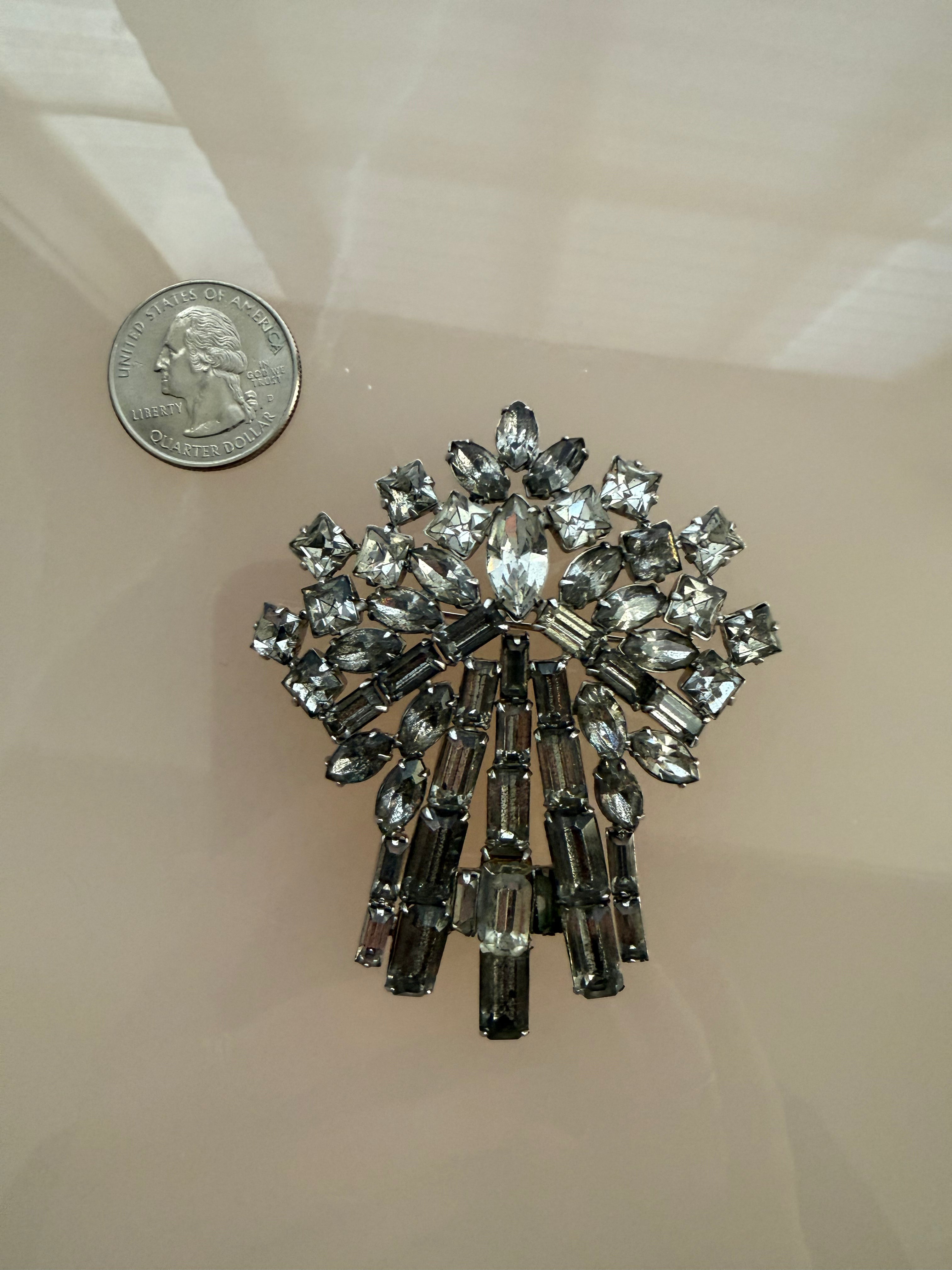 Mid-20th Century Kramer Brooch